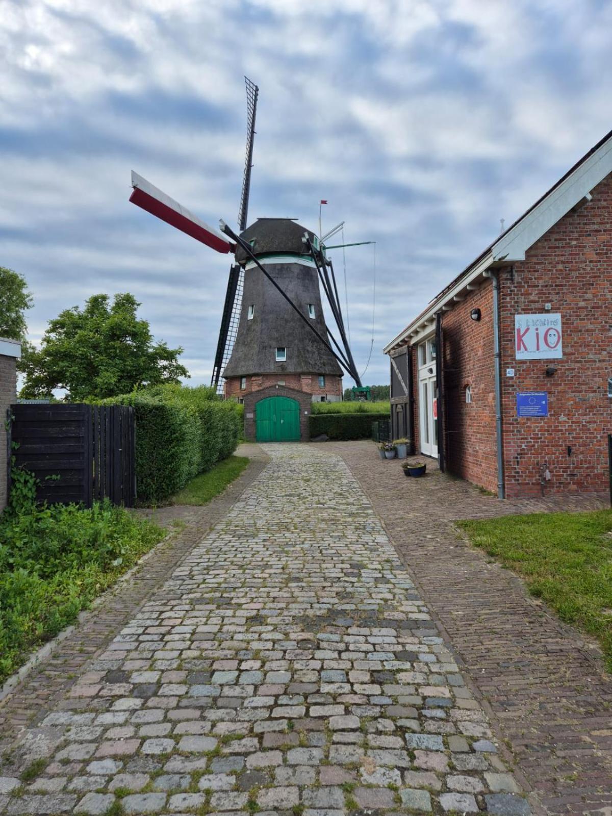Slapen bij de molen, rustig en landelijk Ovezande Buitenkant foto